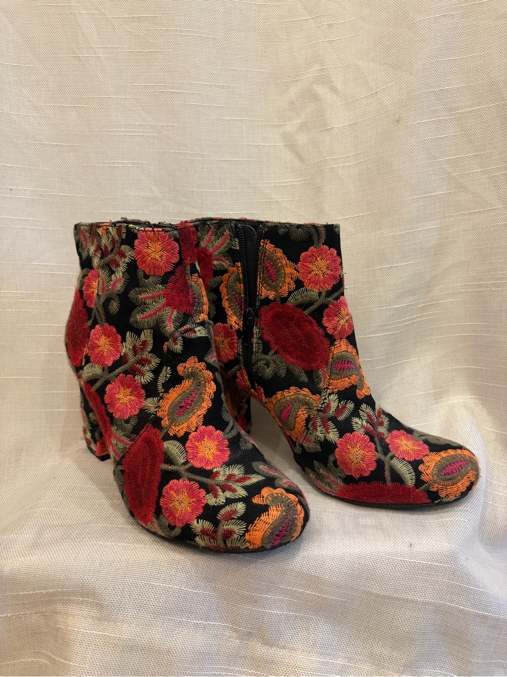 Mia Floral Embroidered 3 inch booties